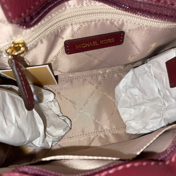 Michael Kors Hamilton Small Leather Satchel Key Lock Crossbody Bag (Merlot) - Picture 6 of 7